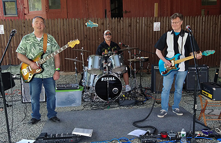 The Aquatudes at the CT Trolley Museum, 5/15/21